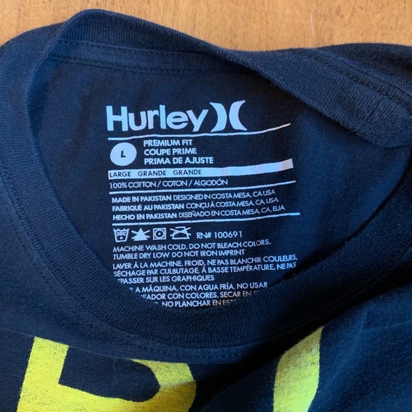 Hurley | Shirts | Vintage Hurley 